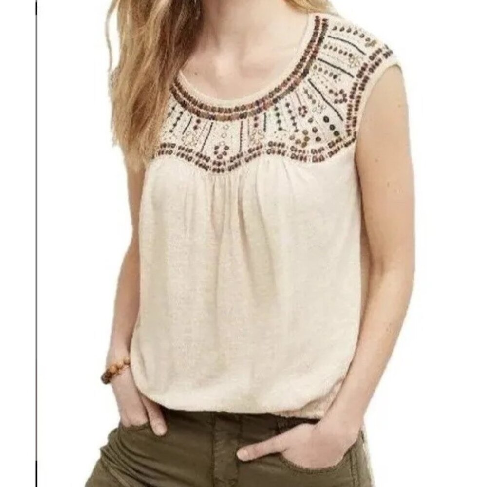 Embroidered Boho Top With Tassel Drawstring Hem‎ & Keyhole Back - Picture 2 of 14
